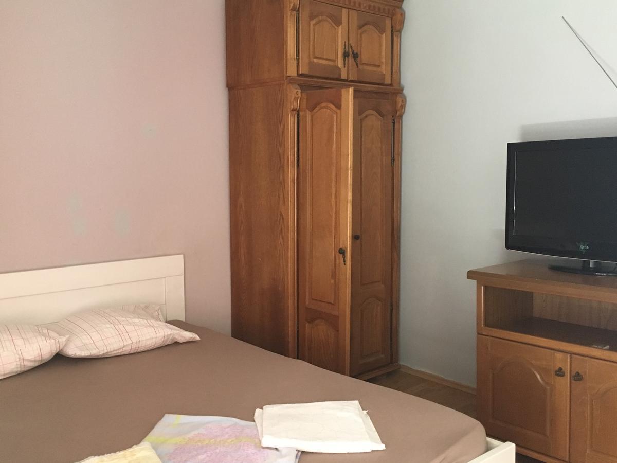 Apartment Aleksandra Бар Екстериор снимка